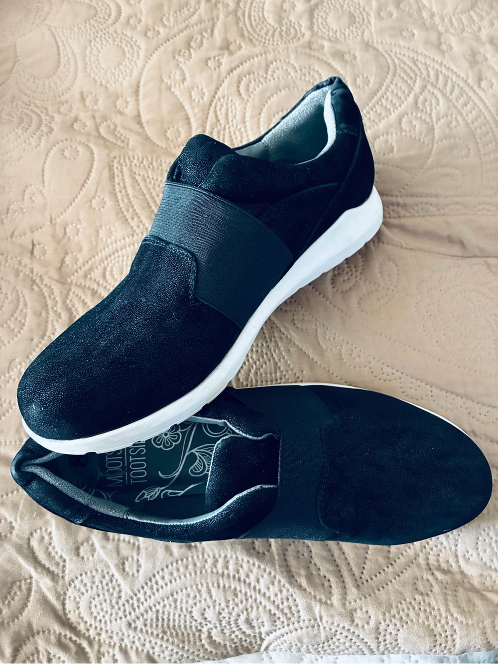 Mootsies Tootsies Black Slip-On Sneakers with White Sole